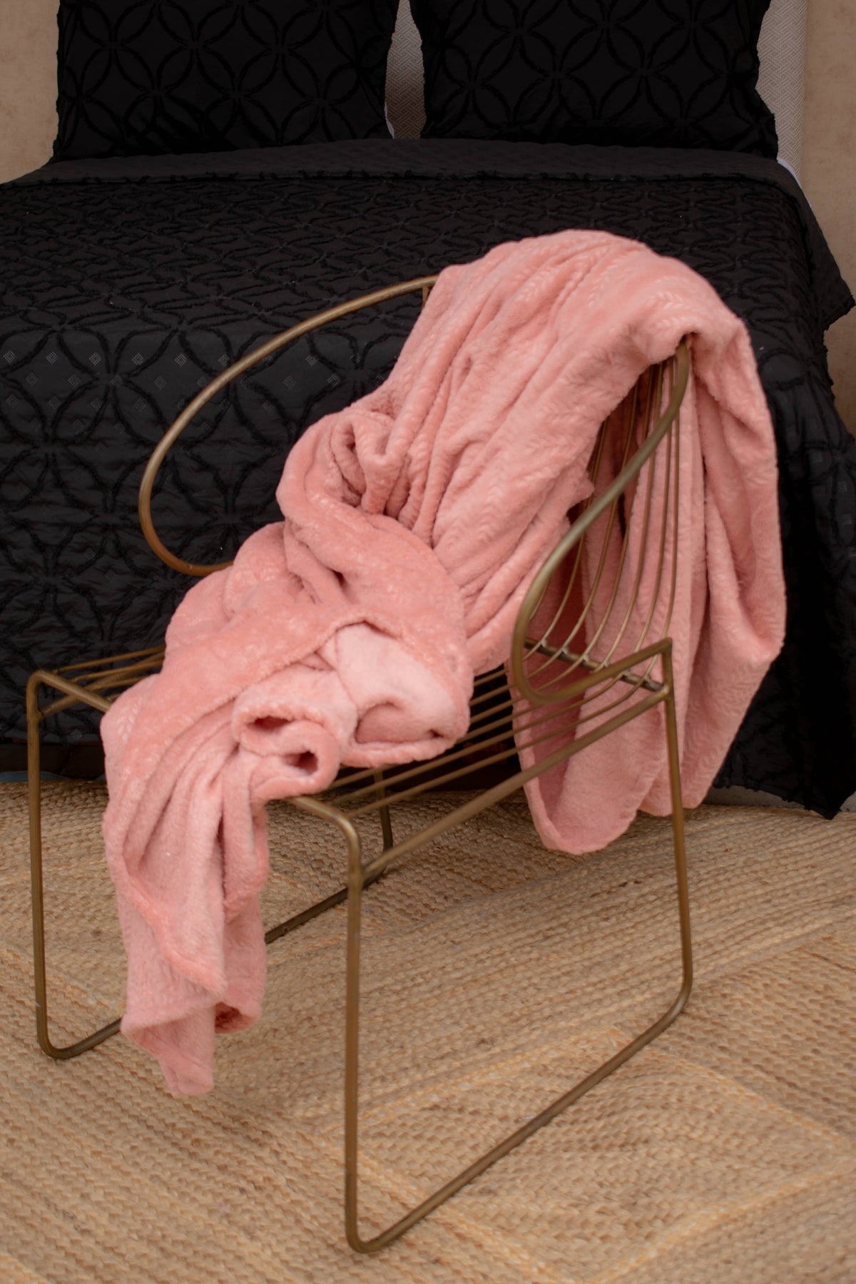 Cobija Flannel Unicolor Embozada Lumina Love