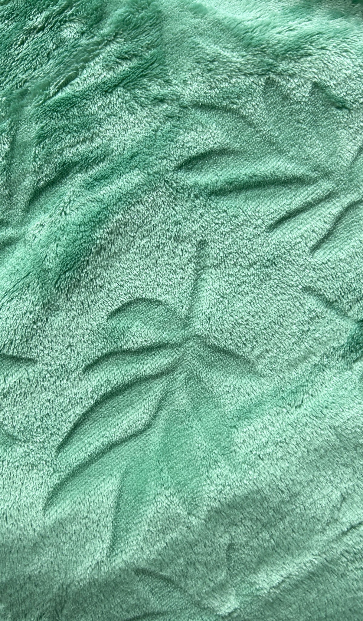 Cobija Flannel Unicolor Embozada Verde La Mia Stanza