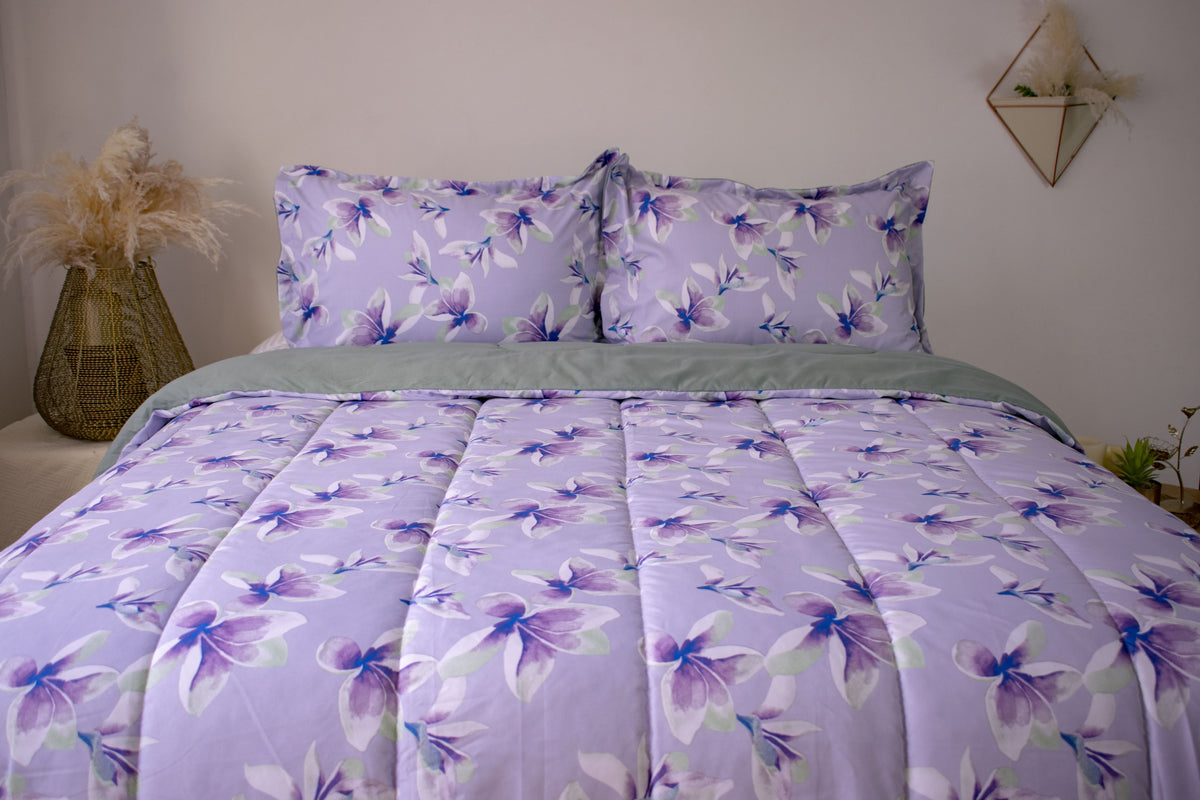 Comfort floral morado