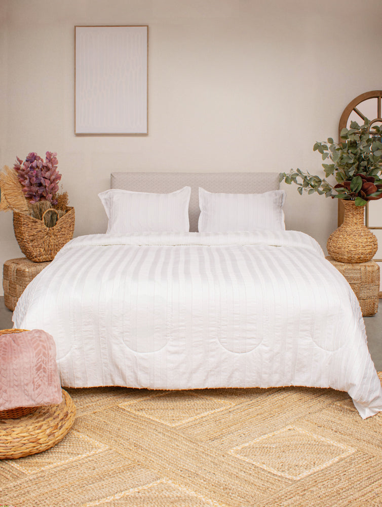 Decora tu habitación con un comforter texturizado Stanza